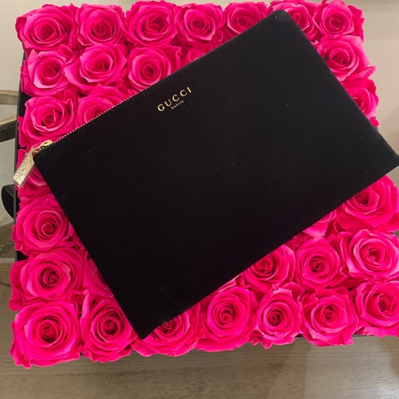 Gucci cosmetic bag. Velvet - Picture 1 of 3
